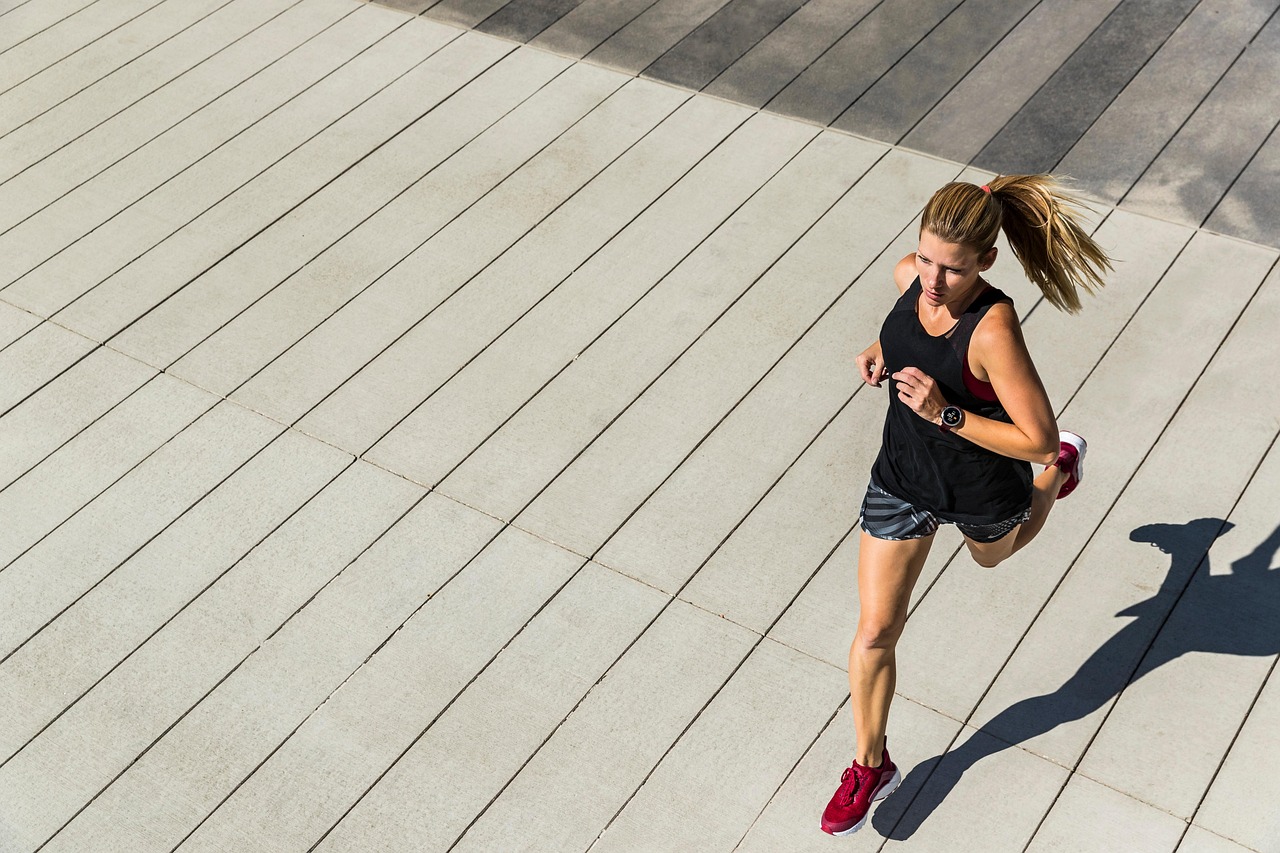 Running, woman, fitness — La Grada Online: Your Source for the Best Football News